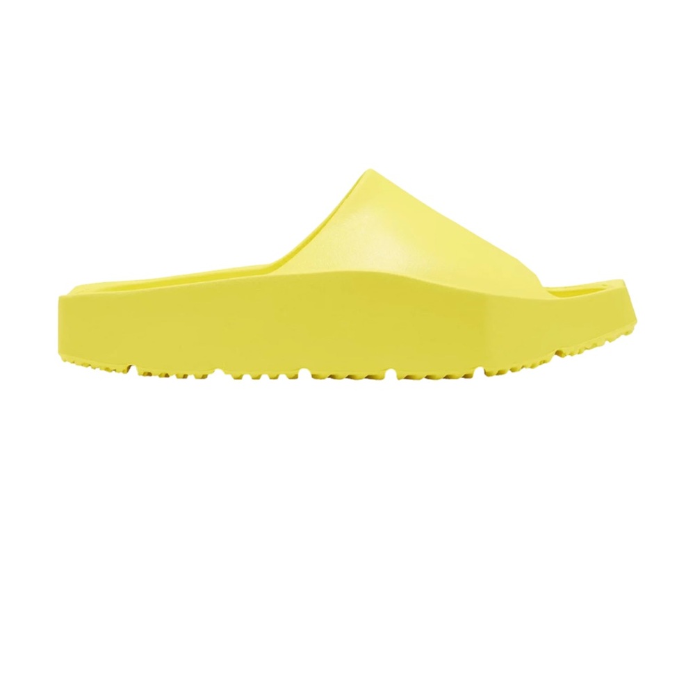 NWOT JORDAN WOMENS HEX SLIDE